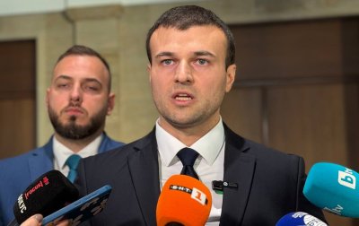&bdquo;Възраждане&ldquo;: Назначението на Спецов за &bdquo;Лукойл&ldquo; застрашава държавния интерес (ВИДЕО)