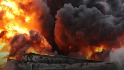 Експлозия в нефтохимически завод в Башкортостан предизвика срутване на пречиствателна станция