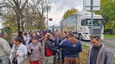 Напрежение в София! Жители на &bdquo;Слатина&ldquo;: Строежът е опасен, земята пропада, реката вече е преливала