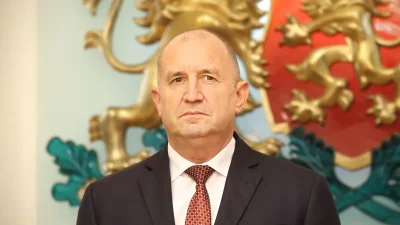   Румен Радев призова Франция да освободи Никола Саркози