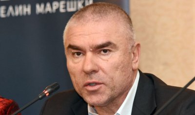 МИЛИОНЕРСКА ДРАМА! Бутат лятната кухня на Марешки, той пък твърди: Имам я от 1950 година!