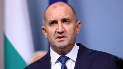 Радев: Кризата в българската политика е по-страшна от кризата с горивата