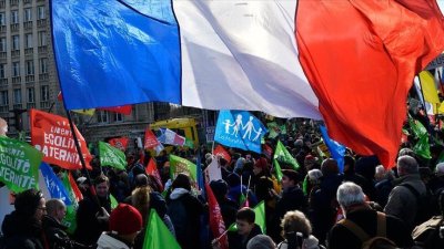 Франция се готви за национална стачка срещу проектобюджета за 2026 г.