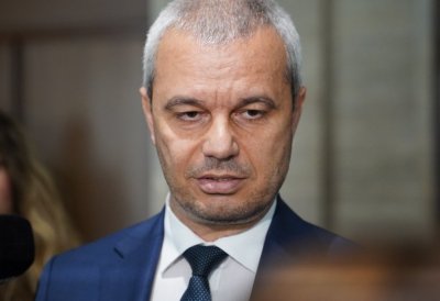 Русофилът Костадинов се прегърна с русофобите от ПП-ДБ и обяви: Протестът е всенароден!