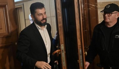 Кирил Петков отново в съда по делото за ареста на Бойко Борисов