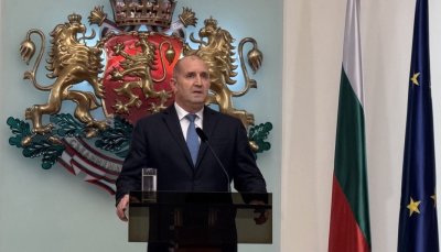 Румен Радев: Оставката е неотложна (ВИДЕО)