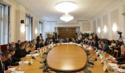Парламентът започва обсъждането на първия бюджет в евро: ДОО, НЗОК и държавният бюджет влизат в комисиите