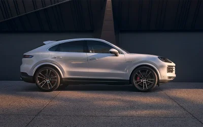 Новият електрически Porsche Cayenne вече у нас: 1 156 к.с., 617 км пробег и цена до половин милион лева