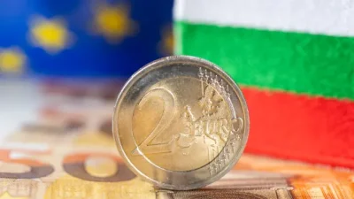 40 дни до еврото: Ще работят ли картите ни, какво става със спестяванията и кой ще обменя левовете безплатно