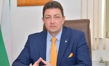 Изхвърлиха кмета на Петрич от сбирката на Младежи ГЕРБ в &bdquo;Пирин Голф&ldquo;