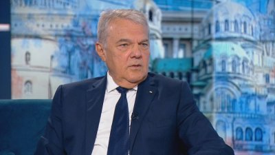 Румен Петков: Продължаваме да наливаме пари и оръжия, а войната и смъртта продължават