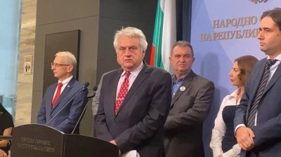 ПП&ndash;ДБ поискаха изслушване на Митов и анкетна комисия за &bdquo;покровителстване на наркопласьори&ldquo;