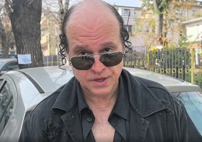 ЗА ПЪРВИ ПЪТ изловиха бургаското страшилище Любомир Парашкевов - Къдравия пред ОДМВР-Бургас (СНИМКИ+ВИДЕО)
