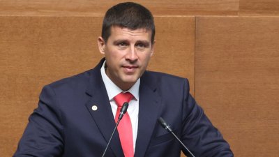 Ивелин Михайлов предизвика Борисов, Пеевски и Костадинов на открит дебат