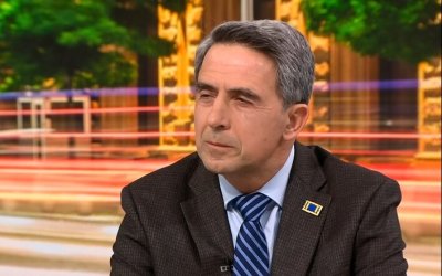МИЛИ ДУМИ! Плевнелиев благодари на Царя, Бойко и Влади Горанов за еврозоната