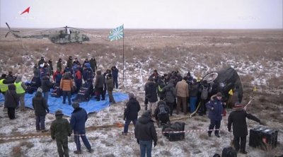 Космонавтите Сергей Рижиков, Алексей Зубрицки и астронавтът Джони Ким се завърнаха успешно на Земята (СНИМКИ)