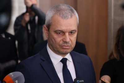 Отлагане или хаос: &bdquo;Възраждане&ldquo; иска стоп на еврото и КСНС