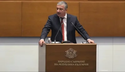 Драгомир Стойнев към ПП-ДБ: Злоупотребявате с енергията на протестиращите, пак ще ги излъжете