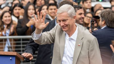 Крайнодесният Хосе Антонио Каст печели президентските избори в Чили