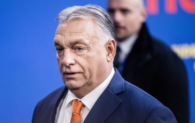 Хиляди протестират в Будапеща срещу Виктор Орбан заради злоупотреби с деца