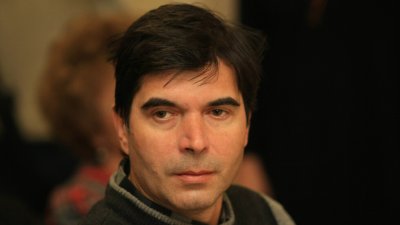 Писателят Милен Русков: ППДБ ни връщат обратно при маймуните