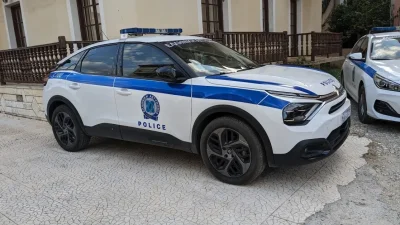 Мощна експлозия разтърси Солун: Щети по банка и съседни сгради