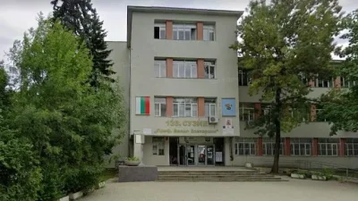   Директорът на 138-о училище излезе под гаранция