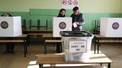 Предсрочни парламентарни избори в Косово: вот на фона на политическа криза и напрежение със САЩ