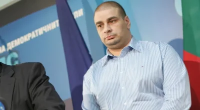 Почина Борис Марков