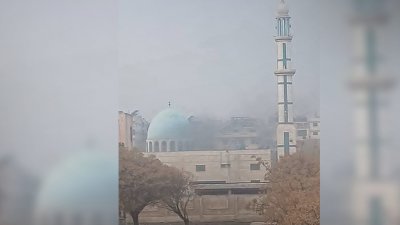 Взрив в джамия в Сирия отне живота на трима души (СНИМКИ+ВИДЕО)