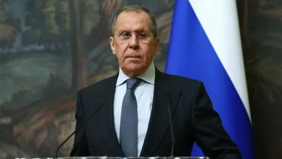 Лавров: Европа прави нагъл опит за военен контрол над Украйна