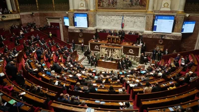Френският парламент одобри временно финансиране преди бюджета за 2026 г.