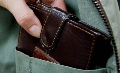 ВНИМАВАЙТЕ! Джебчиите дебнат на коледните базари: Портфейли изчезват за секунди