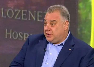 Защо телевизиите продължават да канят това недоразумение?