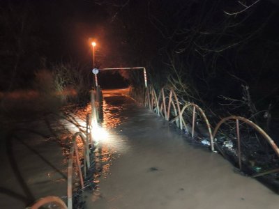 Критично високи нива на Струма в района на Батановци (СНИМКИ)