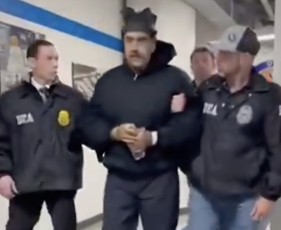 Белият дом публикува ВИДЕО с окования Николас Мадуро в Ню Йорк