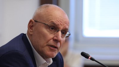Димитър Радев: Еврото не е загуба на идентичност, а потвърждение на нашата история
