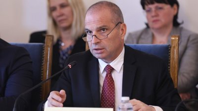 Гроздан Караджов обсъди с гръцкия си колега блокадите на границата: Какво предстои за българските превозвачи?