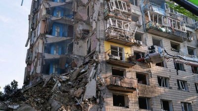 Двама убити в Киев и околностите при нова руска атака с дронове
