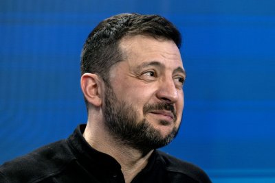 Зеленски с тревожно предупреждение: Русия готви нови удари по енергийната система и АЕЦ