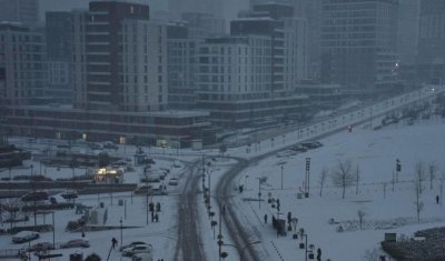 Снегът парализира Истанбул: Над 100 отменени полета от летище &bdquo;Сабиха Гьокчен&ldquo;