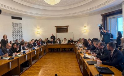 Правната комисия отхвърли предложението за изцяло машинен вот