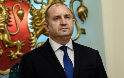 Президентът връчва третия проучвателен мандат за кабинет