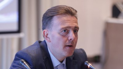 Икономист: Преходът към еврото върви по-гладко от очакваното