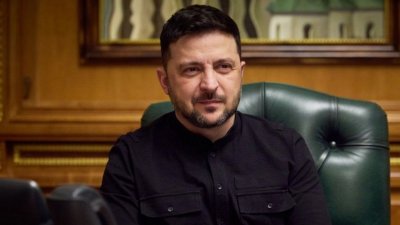 Зеленски праща делегация в САЩ: Гаранции за сигурност и 800 млрд. долара за възстановяване
