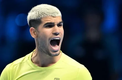 Мощен Карлос Алкарас гази на старта на Australian Open 2026