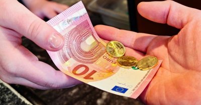 Търговците закръгляват рестото в своя полза &ndash; потребителите губят стотинки при плащане