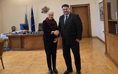 Вицепремиерът Атанас Зафиров и Седа Кузуджу, представител на ВКБООН, обсъдиха напредъка и предизвикателствата по въпросите, свързани с миграцията и бежанците у нас