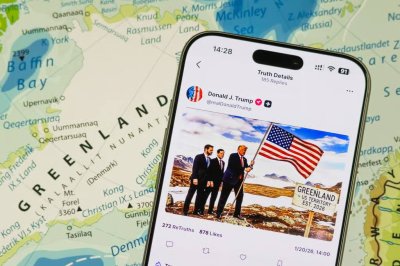 Politico: Публикации на Тръмп с европейски лидери разклатиха доверието към САЩ