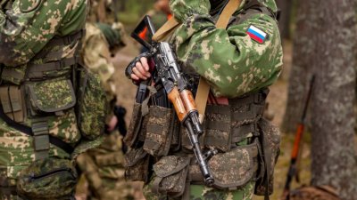 Руски войски освободиха населените пунктове Торецк в Донецка област